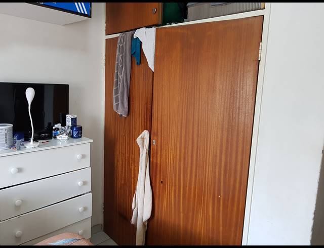 2 BEDROOM FLAT FOR SALE IN VEREENIGING CENTRAL
